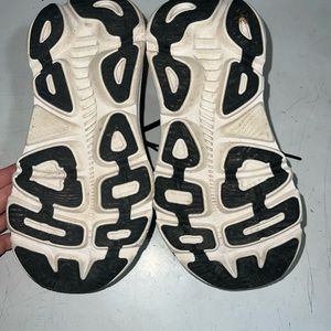 HOKA Gaviota 5 women’s 7.5